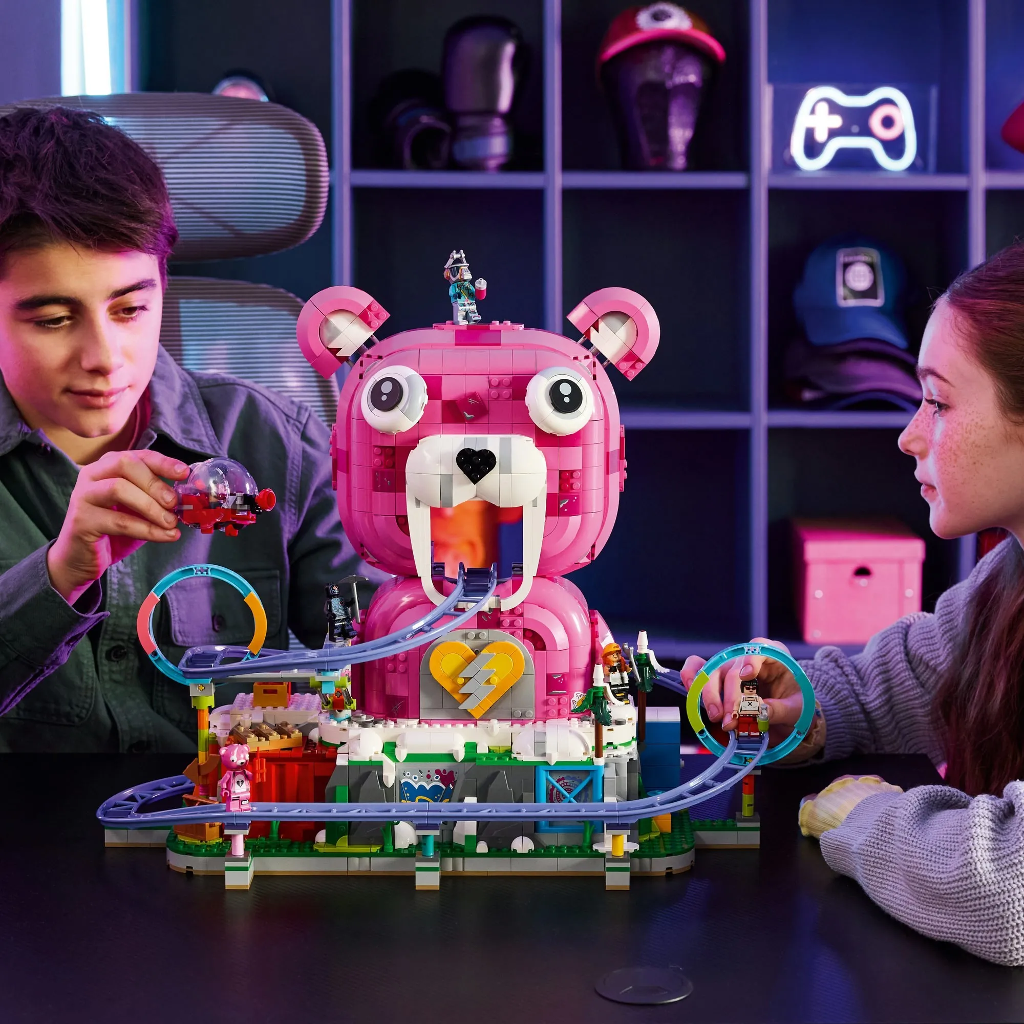 Конструктор LEGO Fortnite 77082 Пещера веселья