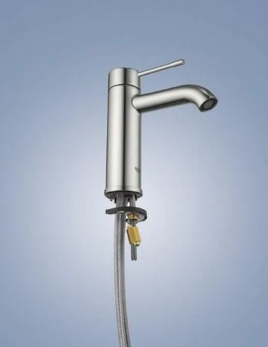 Смесители для раковины однорычажные Grohe Essence DN 15 S 23590001