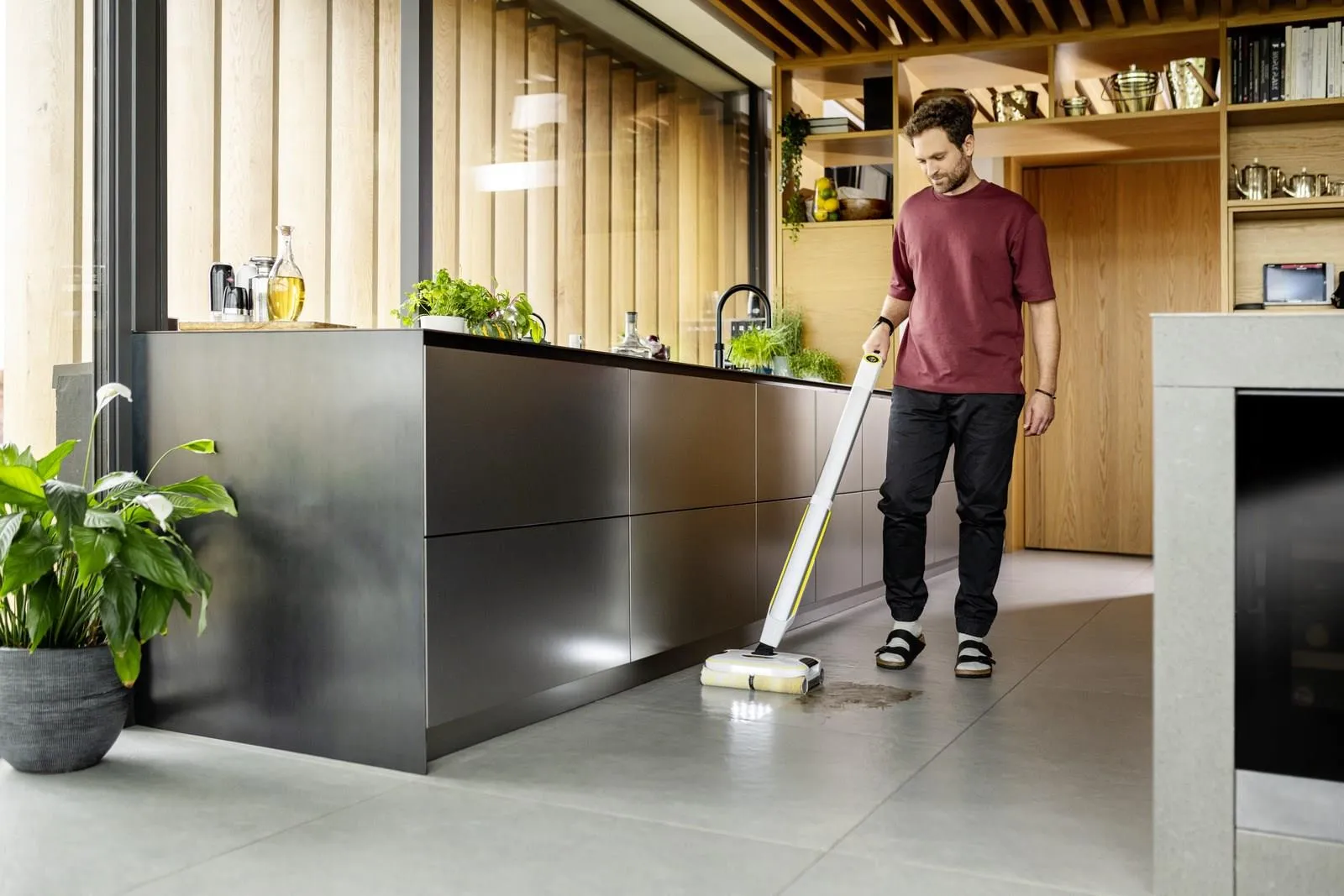 Электрическая швабра KARCHER FC 8 Smart Signature Line 1.055-711.0
