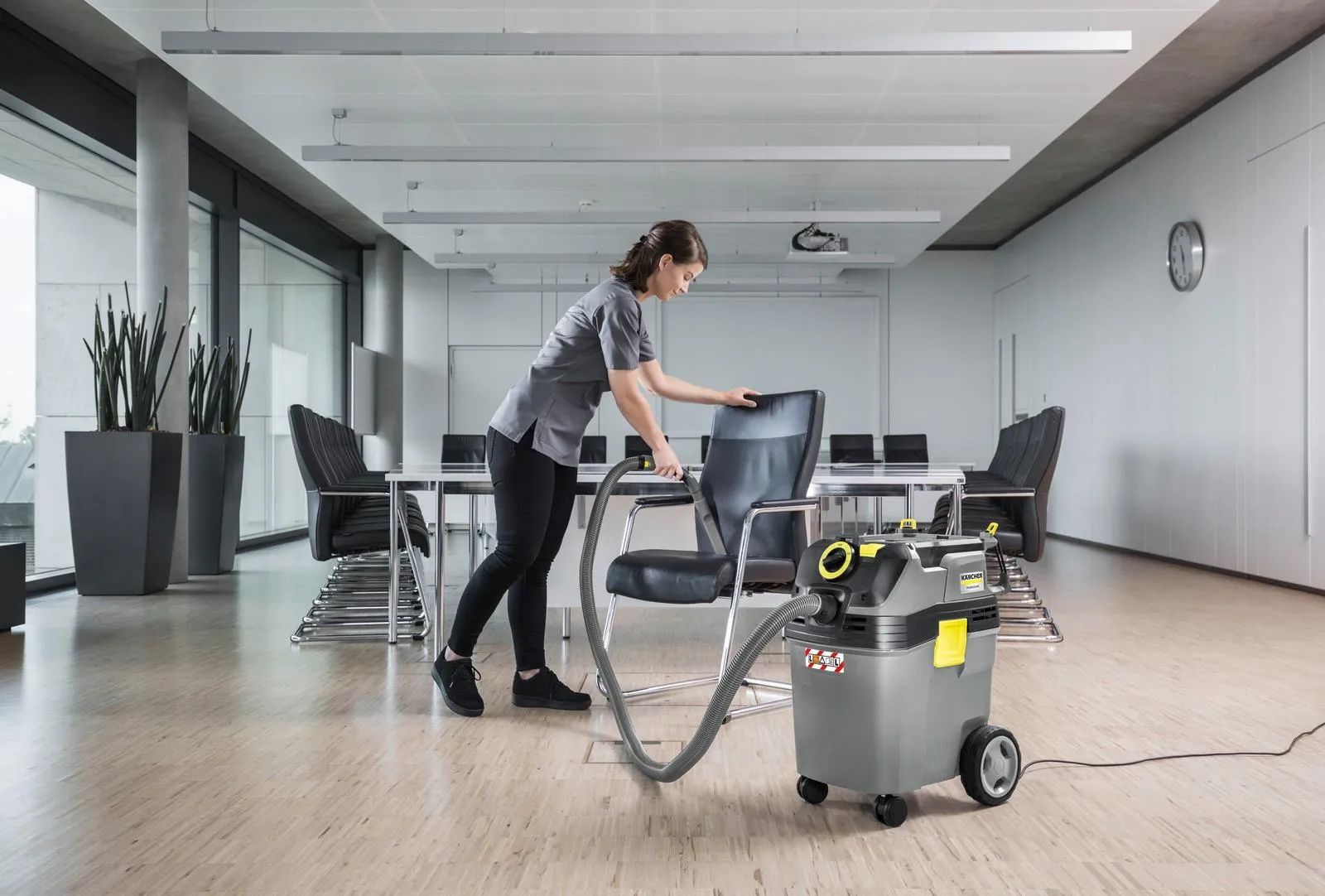 Пылесос KARCHER NT 40/1 AP L 1.148-321.0