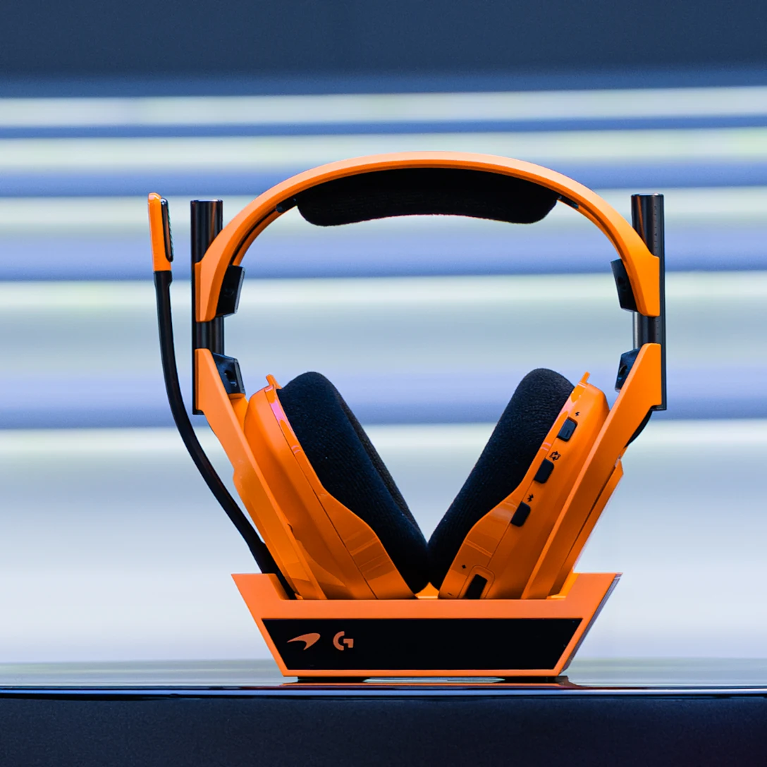 Беспроводная игровая гарнитура Logitech A50 X McLaren Racing Edition