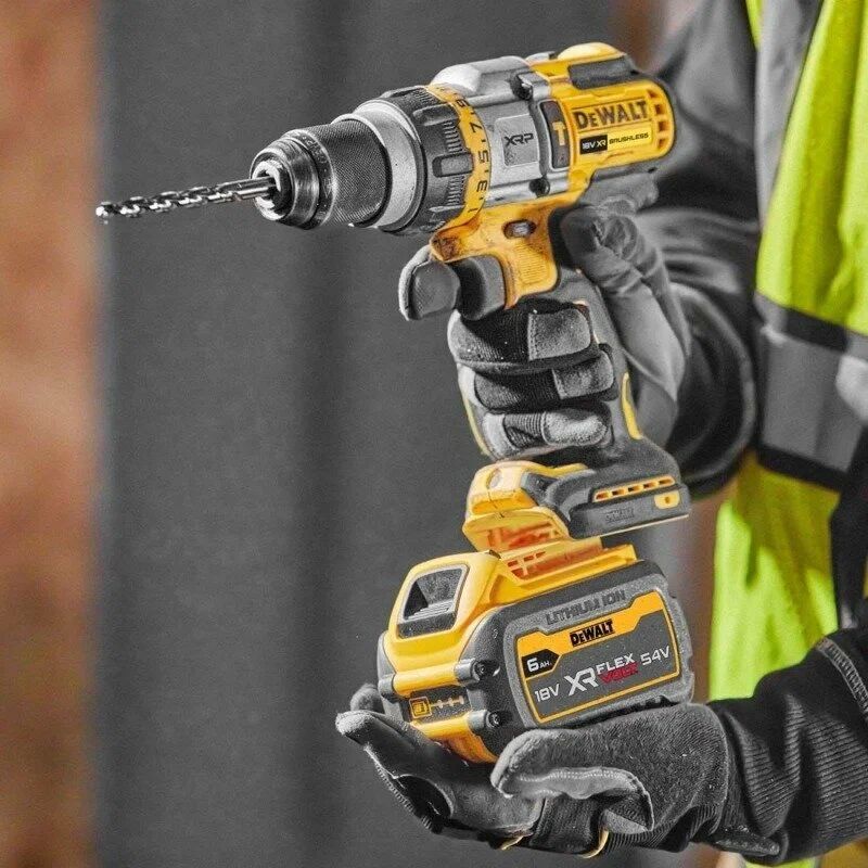 Аккумуляторная дрель-шуруповерт DeWALT DCD999T1