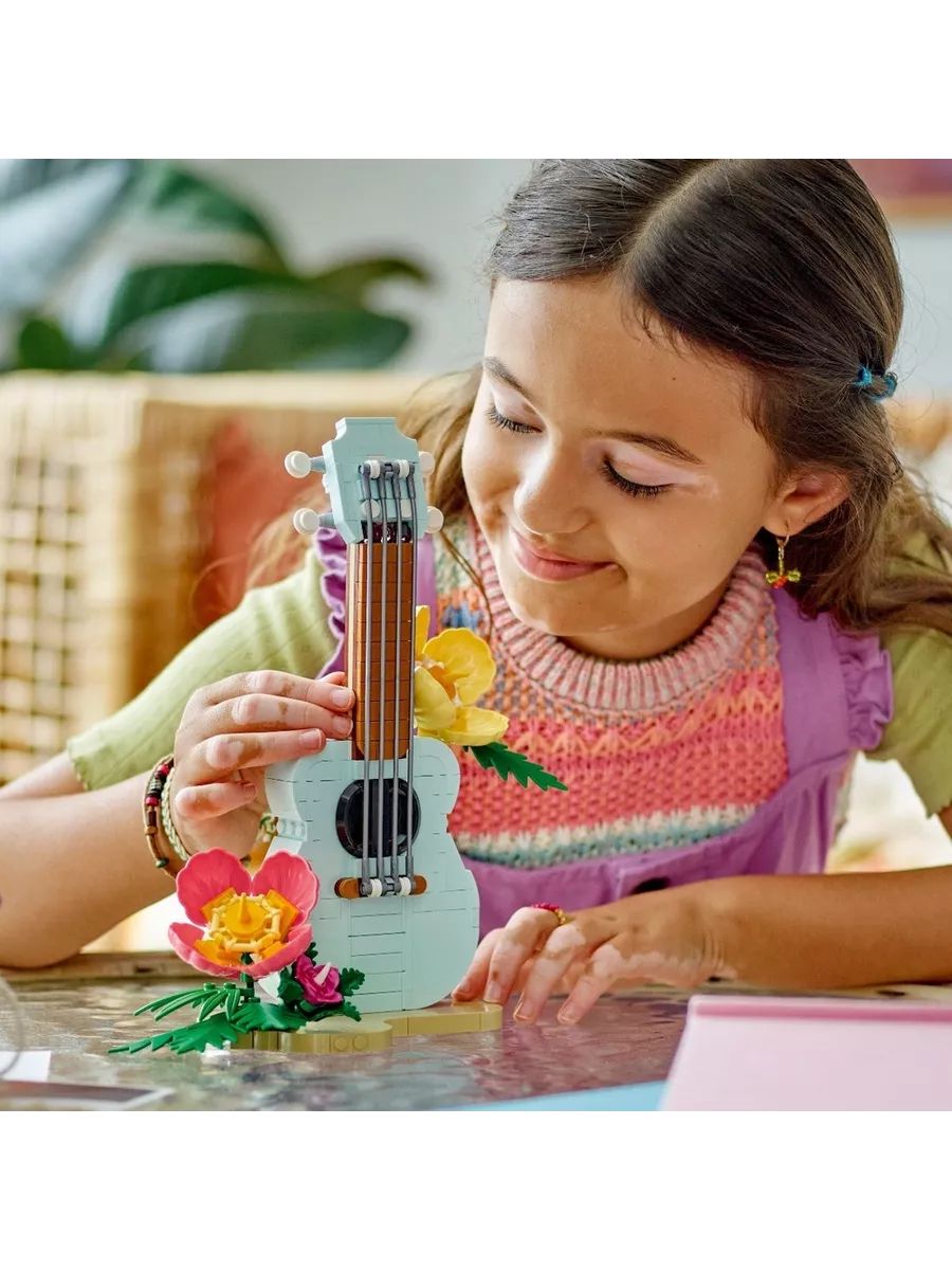 Конструктор LEGO Creator 31156 Тропическая укулеля