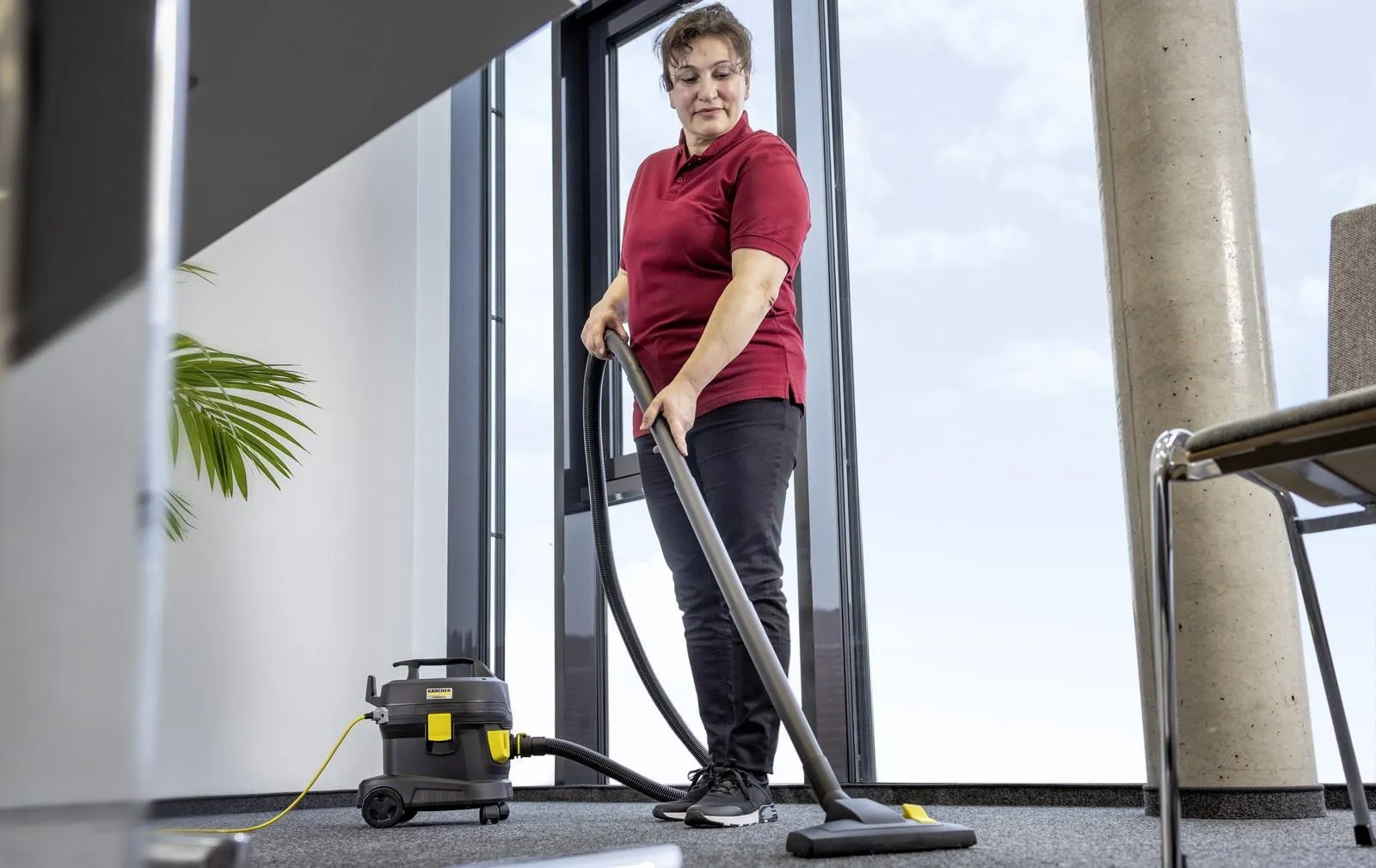 Пылесос KARCHER T 15/1 Bp Adv 1.355-350.0