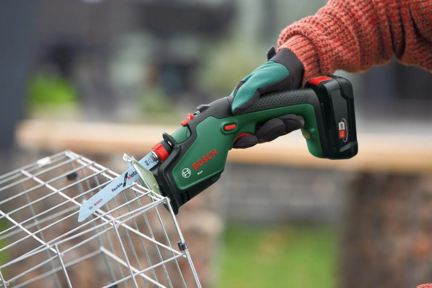 Аккумуляторная садовая сабельная пила Bosch KEO 18 LI 0600861A01