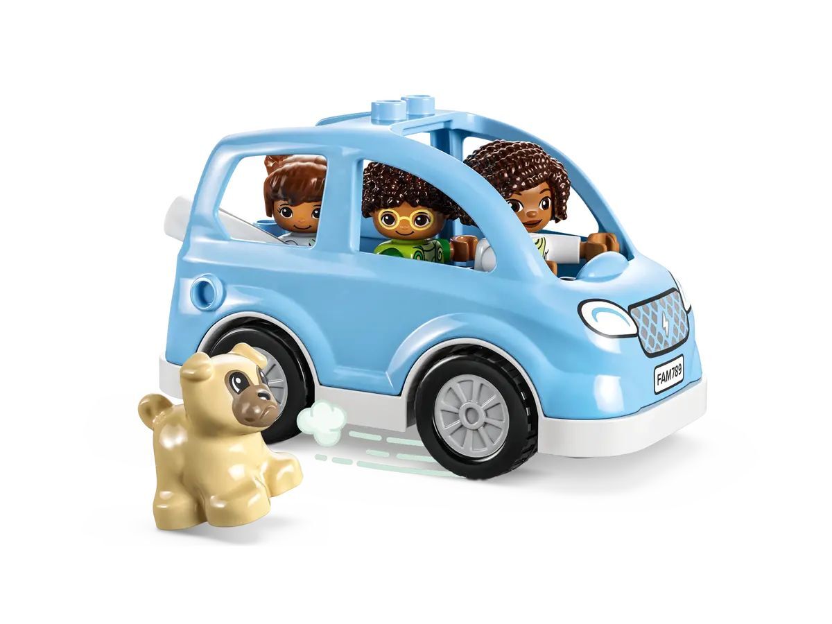 Конструктор LEGO DUPLO Town 10994 Семейный дом 3 в 1
