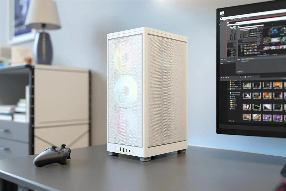Компьютерный корпус Corsair 2000D RGB Airflow Small Form Factor (SFF)  Белый