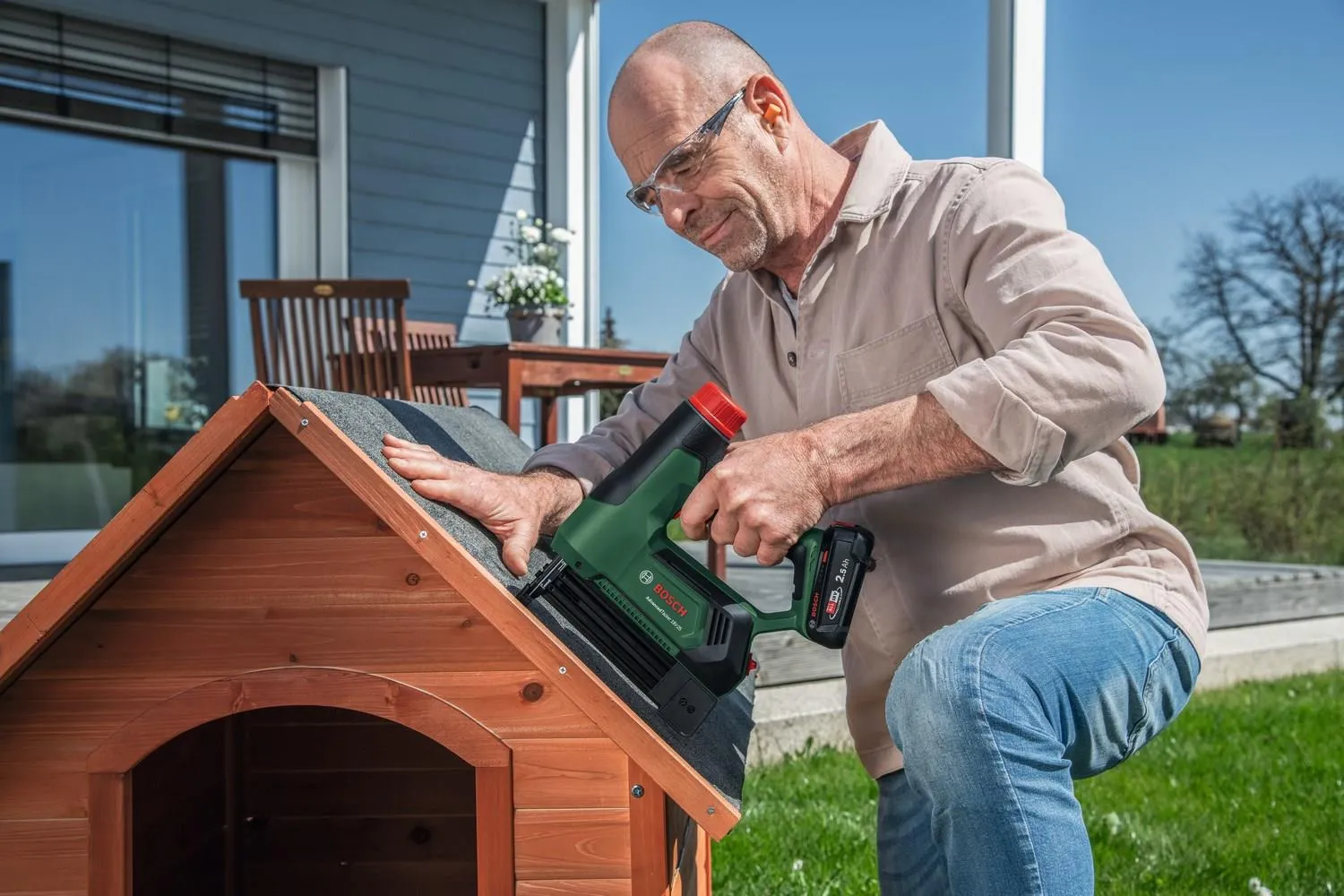 Аккумуляторный степлер Bosch AdvancedTacker 18V-25 06032A7100