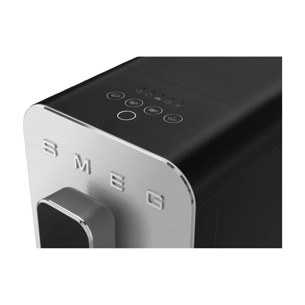 Кофемашина Smeg BCC02, черный матовый