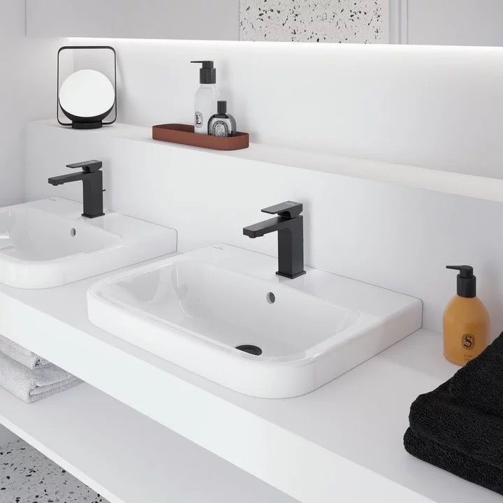 Смеситель для раковины Villeroy&Boch Architectura Square TVW125001000K5