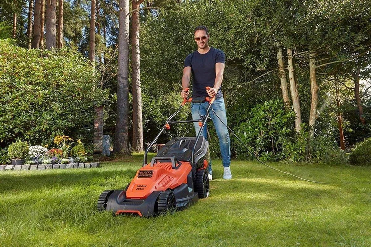 Газонокосилка электрическая сетевая Black&Decker BEMW471BH-QS
