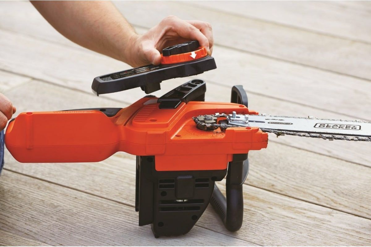 Цепная пила Black & Decker GKC1825L20-QW