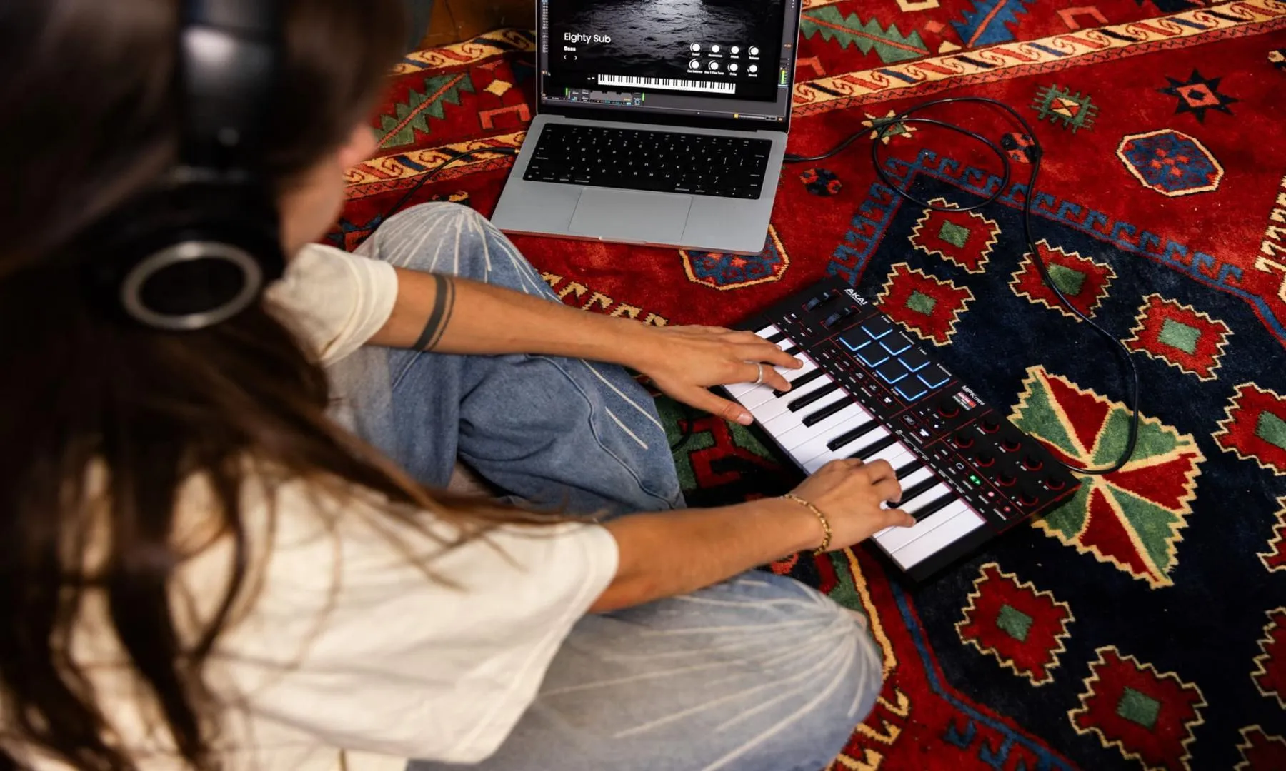 MIDI-клавиатура Akai Professional MPK Mini IV Black