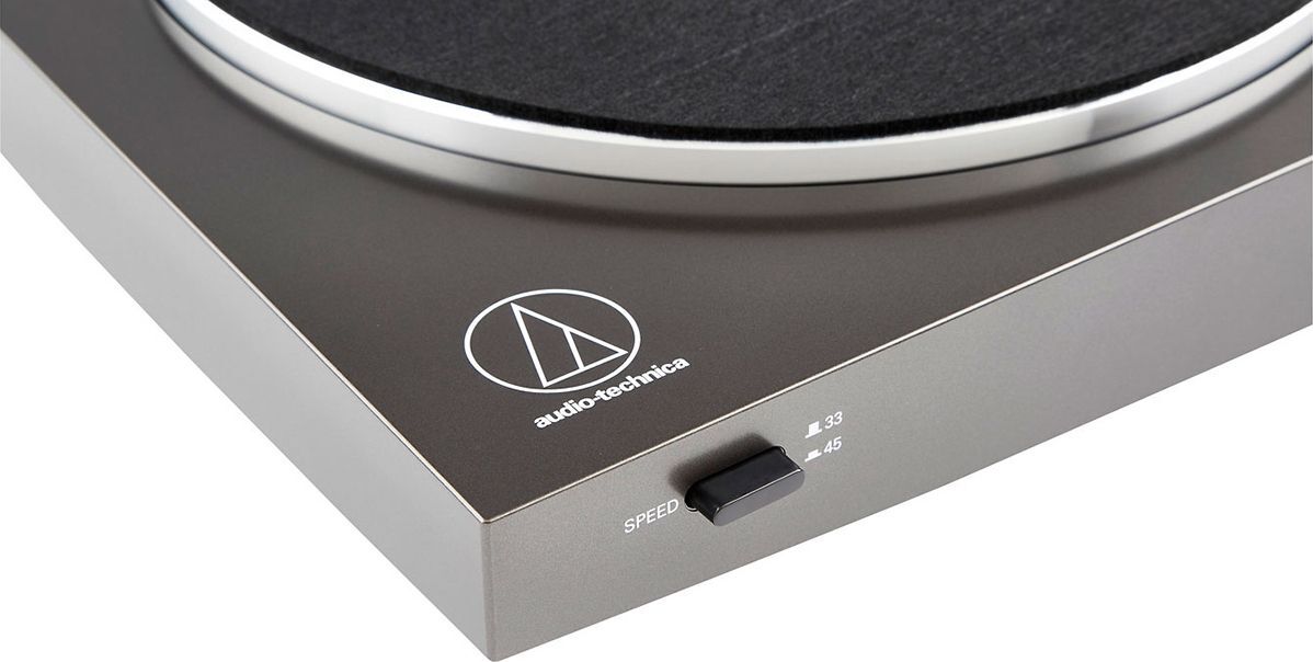 Виниловый проигрыватель Audio-Technica AT-LP2X grey