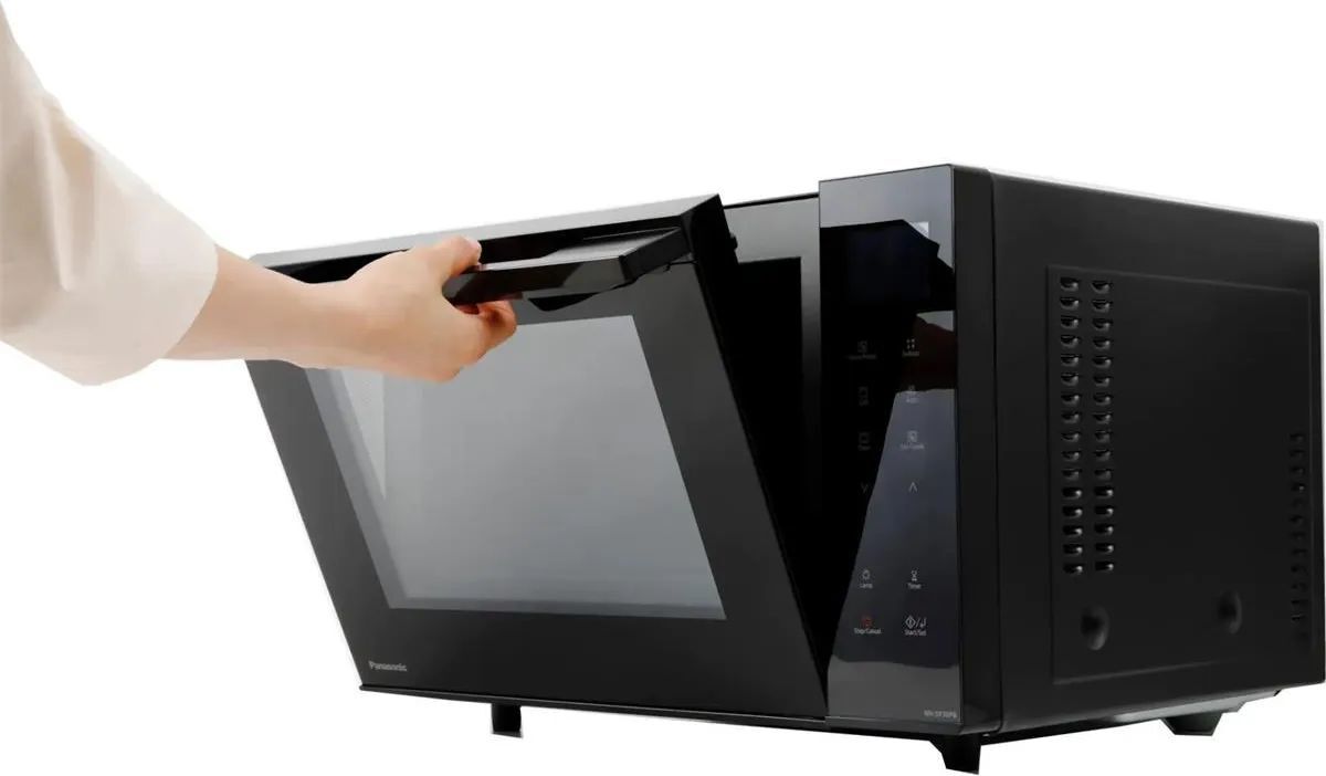 Микроволновая печь с грилем Panasonic NN-DF38PB