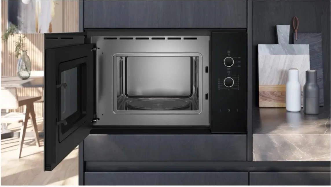 Микроволновая печь Siemens iQ300 BF520LMA1