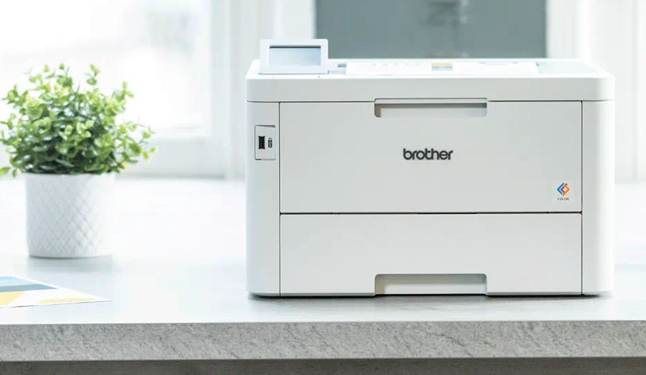 Принтер Brother HL-L8240CDW