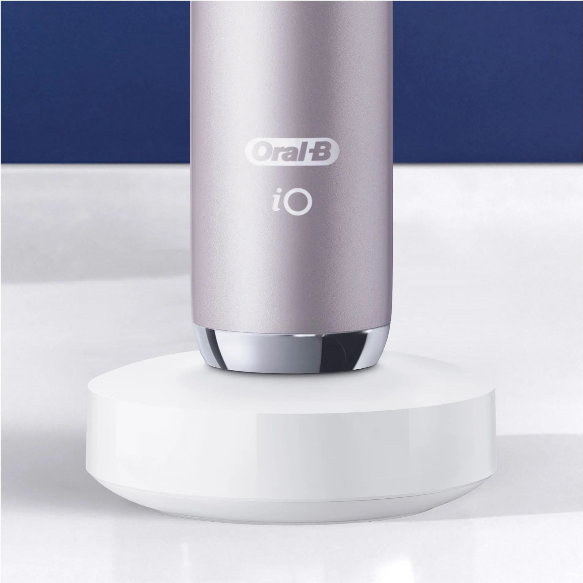 Набор электрических щеток Oral-B iO 9 розовый кварц