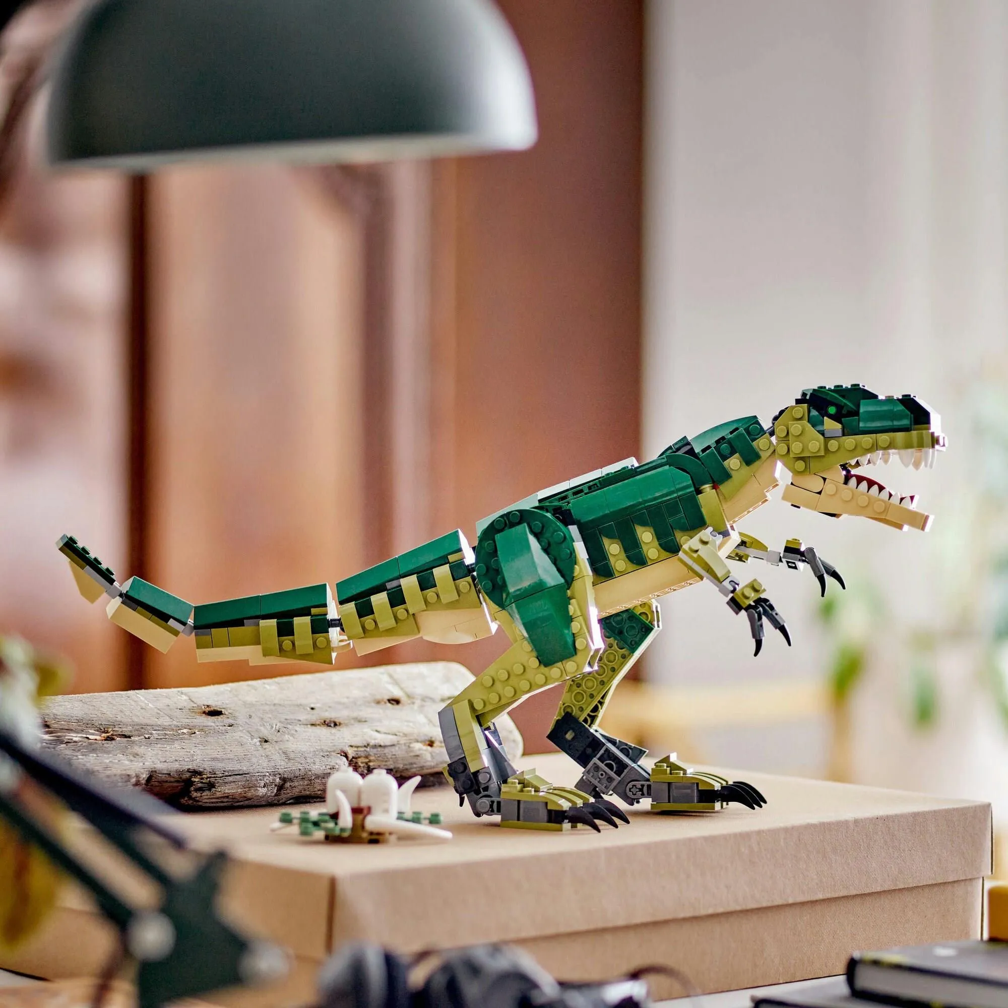 Конструктор LEGO Creator 3 в 1 31151 Тираннозавр