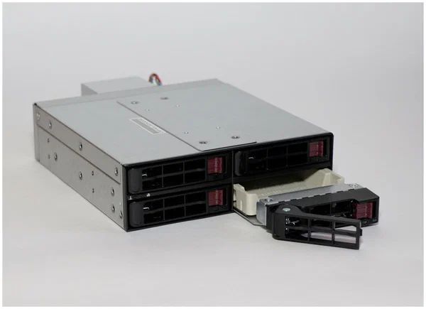 Mobile rack для HDD/SSD Supermicro M14TQC, серый/черный