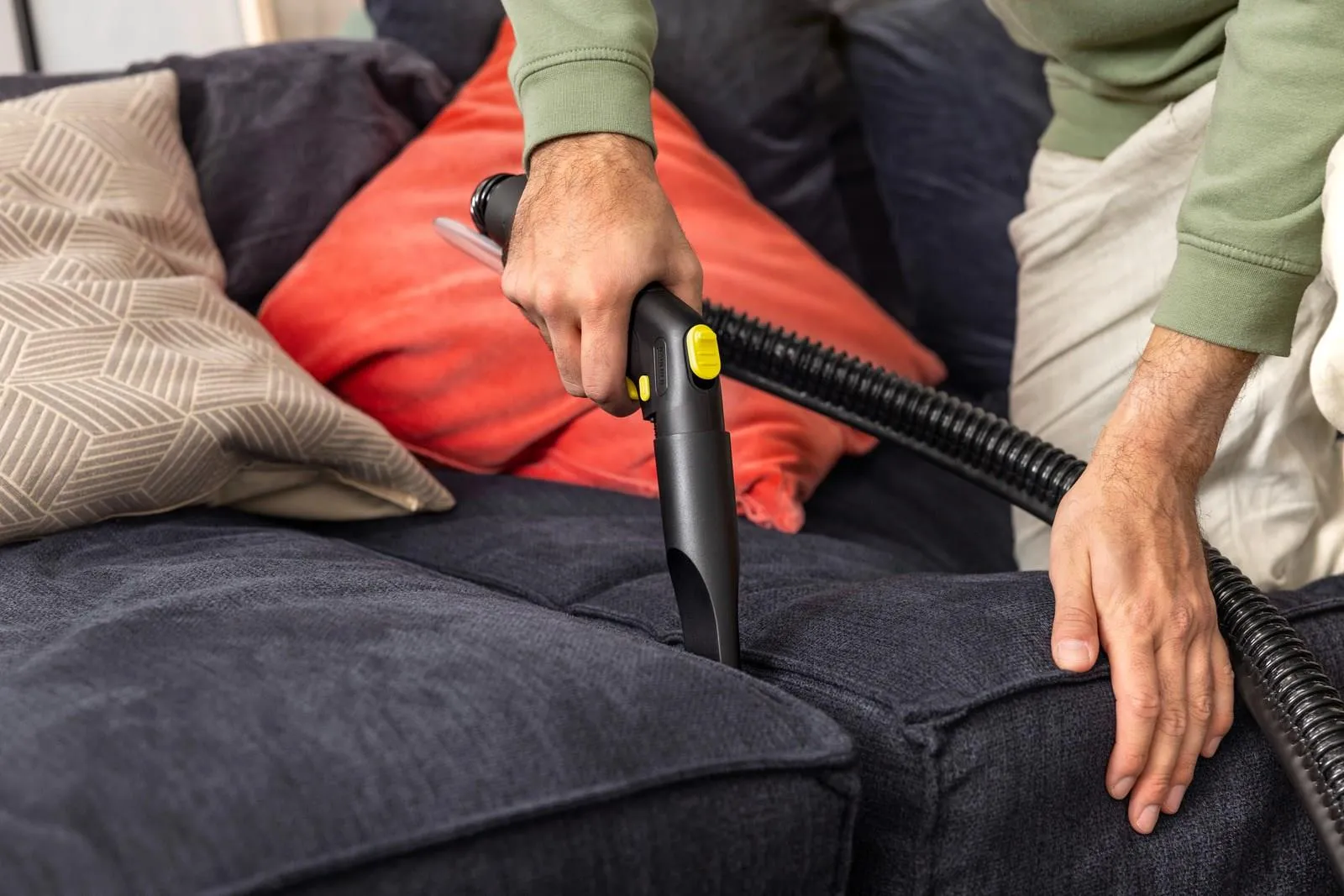 Пылесос KARCHER SE 4 Go!Further 1.081-172.0