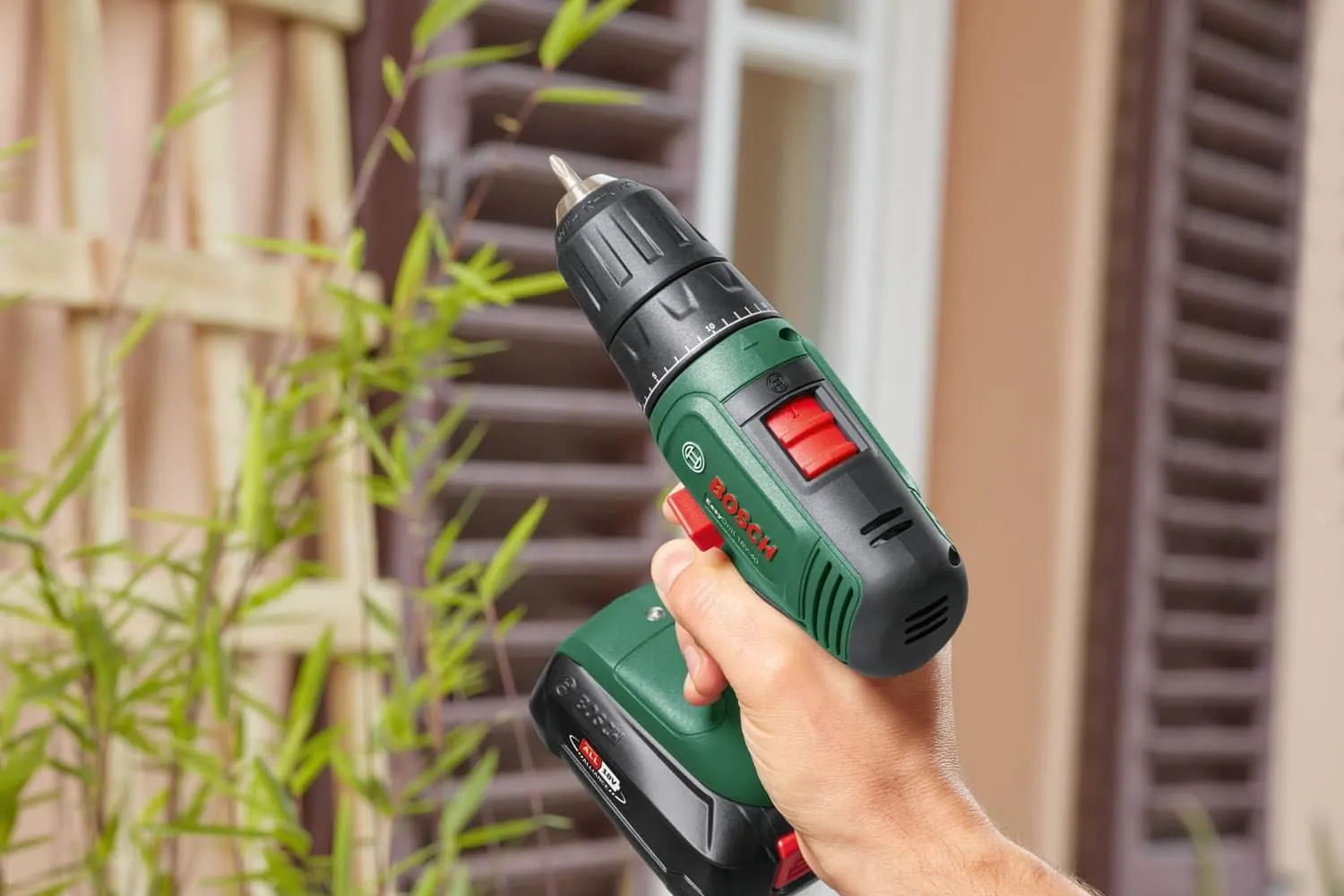 Дрель-шуруповёрт Bosch EasyDrill 18V-40 06039D8004