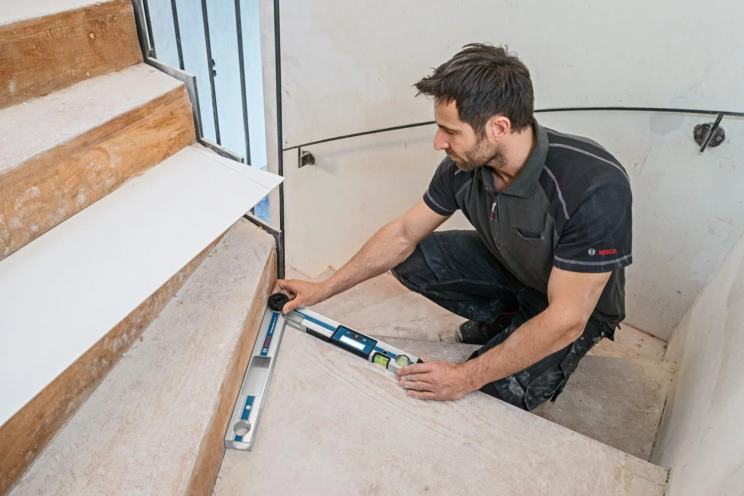 Угломер Bosch GAM 220 Professional 0601076500