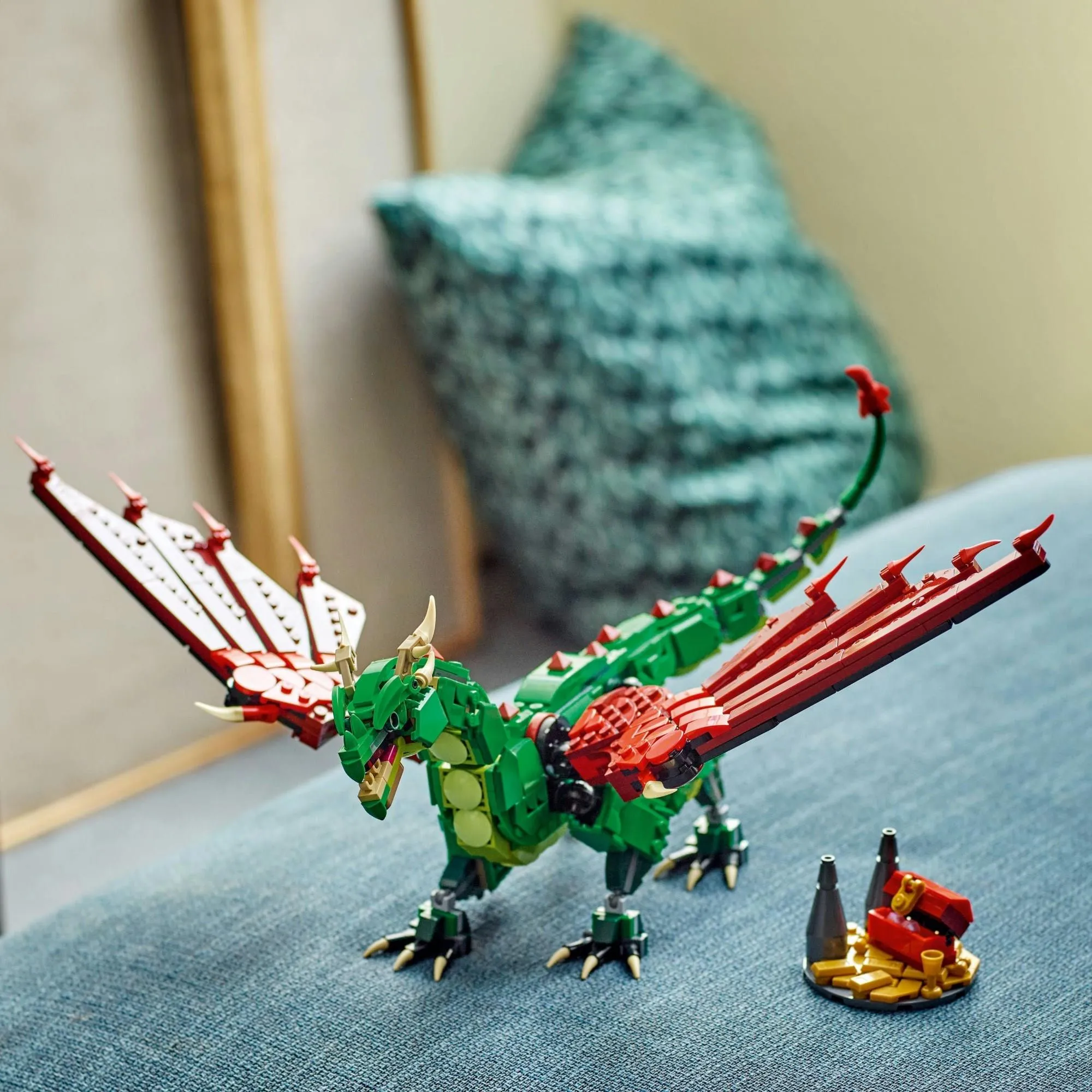 Конструктор LEGO Creator 3 в 1 31161 Средневековый дракон