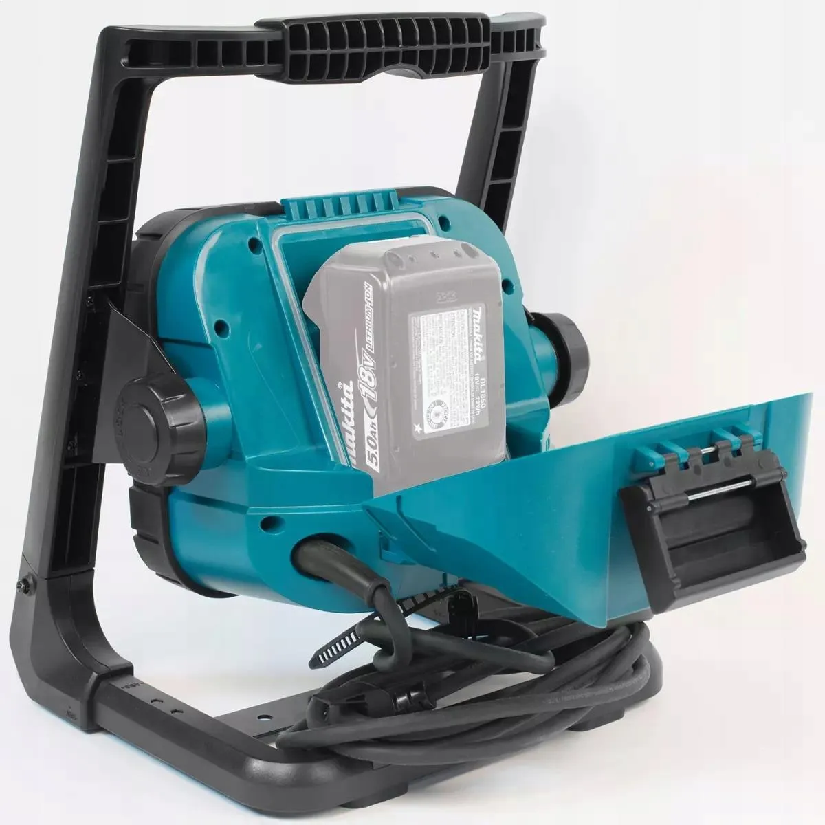 Аккумуляторный фонарь Makita DML805 14,4–18 В LXT, без АКБ и ЗУ