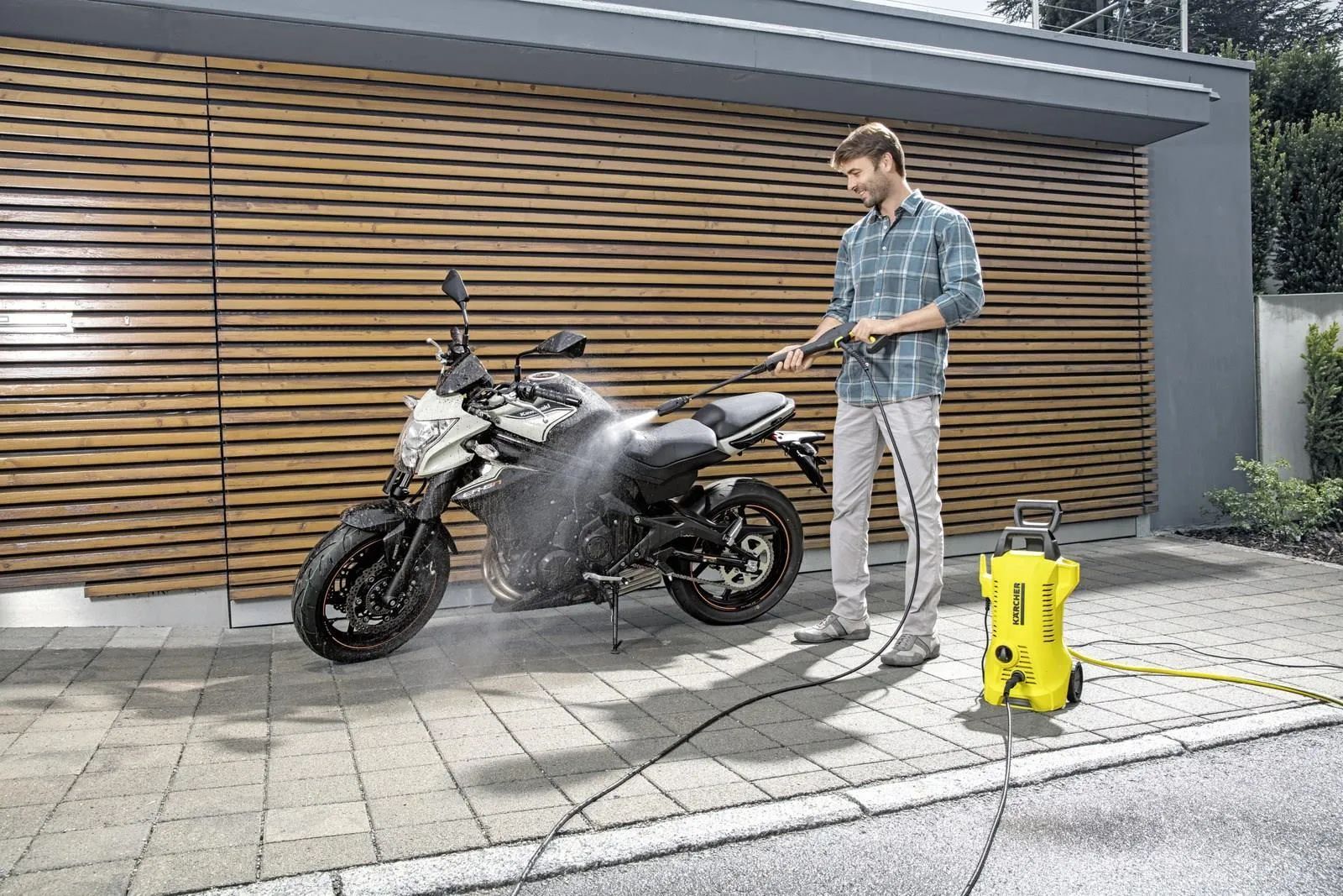 Мойка высокого давления Karcher K2 Power Control Car 1.673-608.0