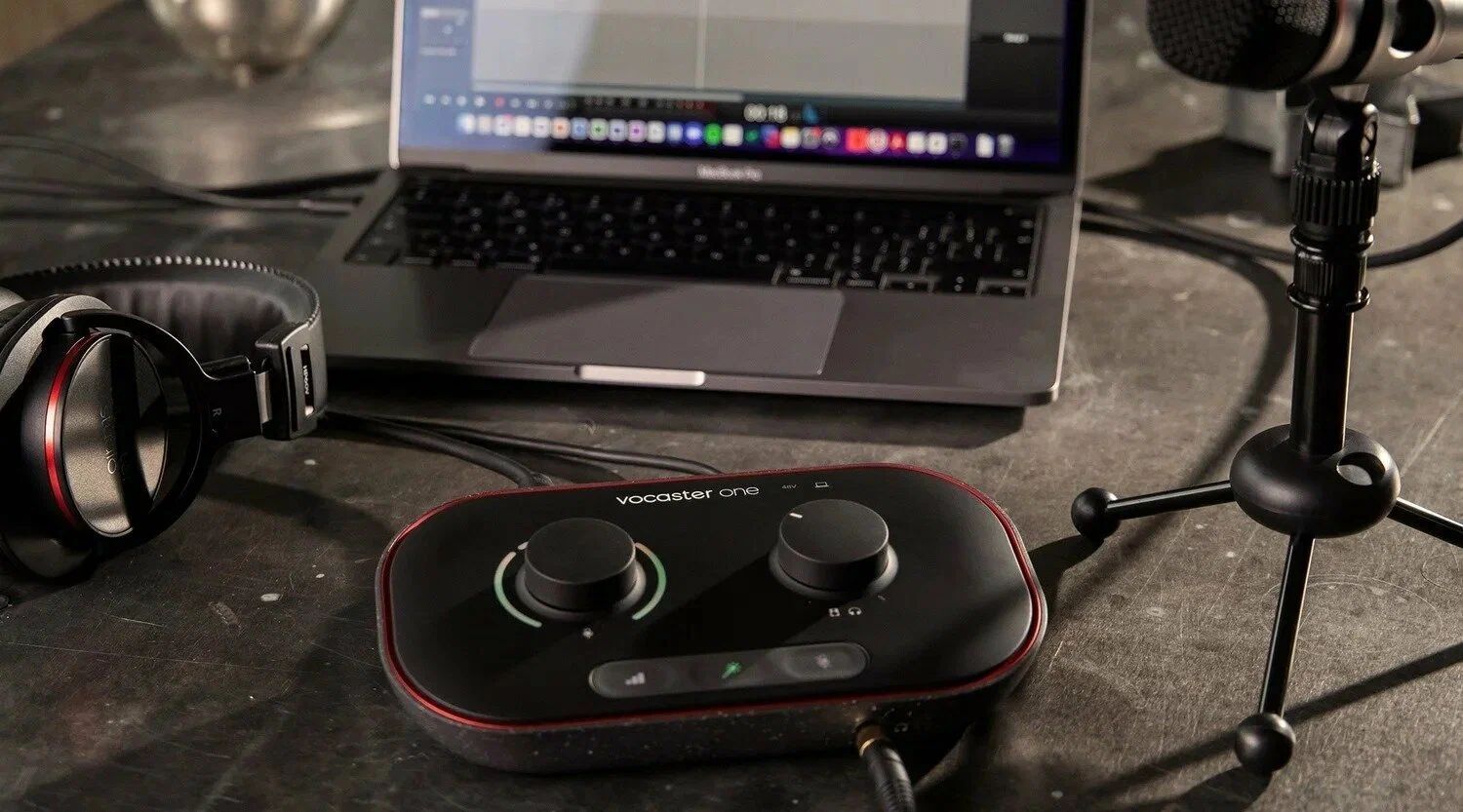 Аудиоинтерфейс Focusrite Vocaster One