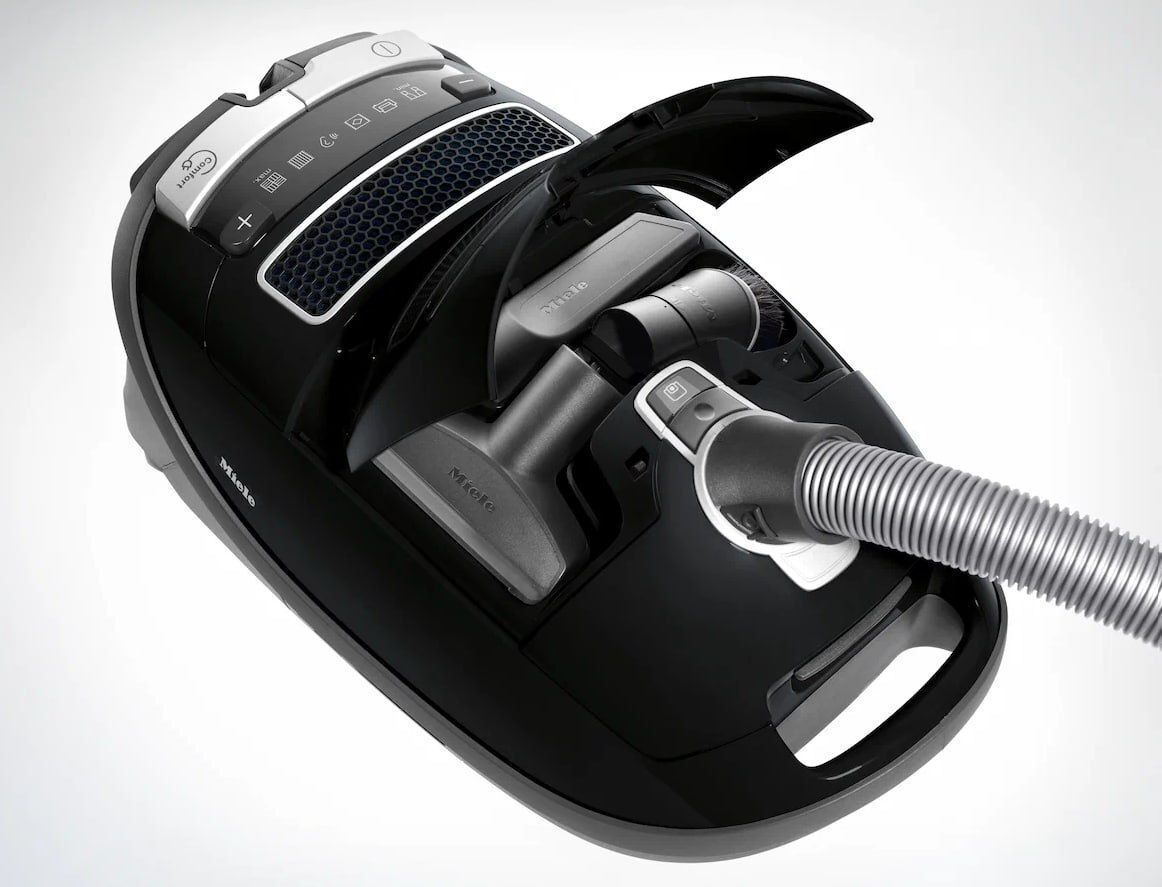 Пылесос Miele Complete C3 Parquet XL - SGSF5 Obsidian Black