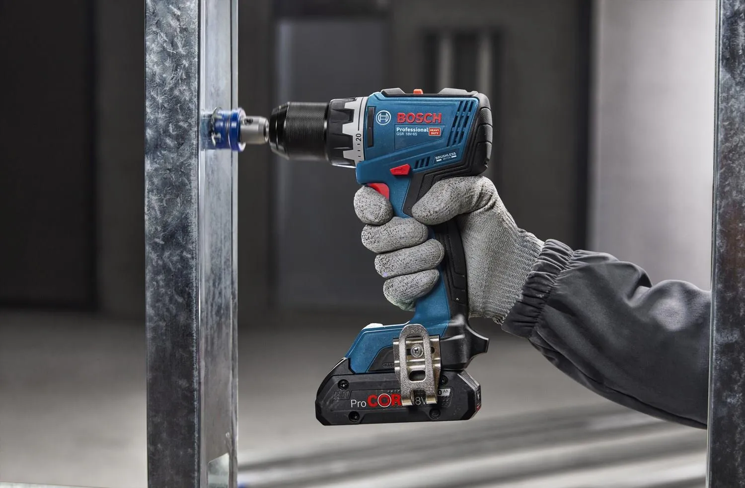Дрель-шуруповёрт Bosch GSR 18V-65 Professional 06019N3203