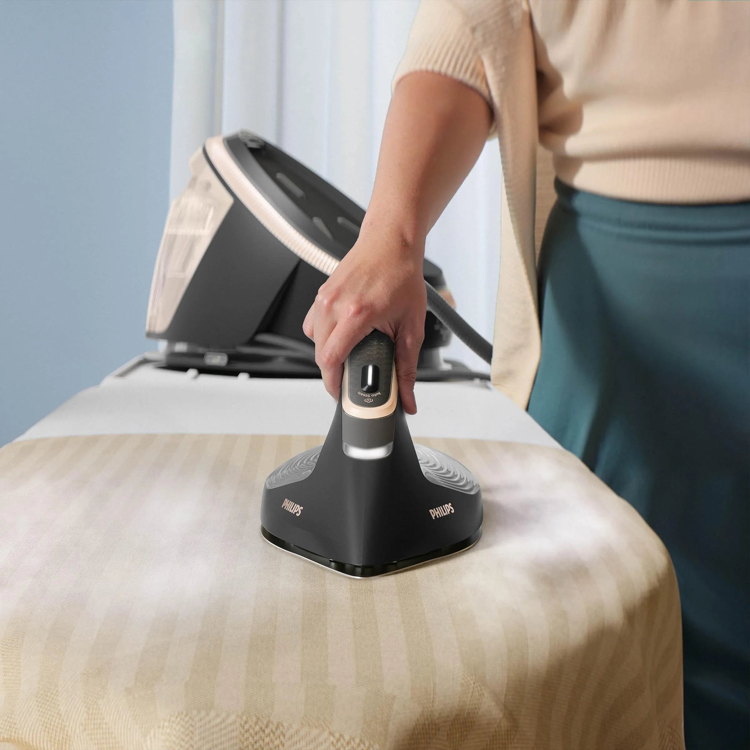 Парогенератор Philips PerfectCare PSG7300/80
