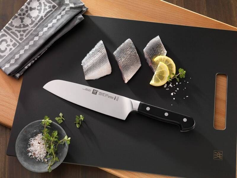 Нож 180 мм Zwilling Pro Santoku 38407-181-0