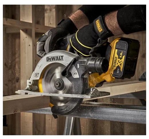 Аккумуляторная дисковая пила DeWALT DCS565N-XJ желтый