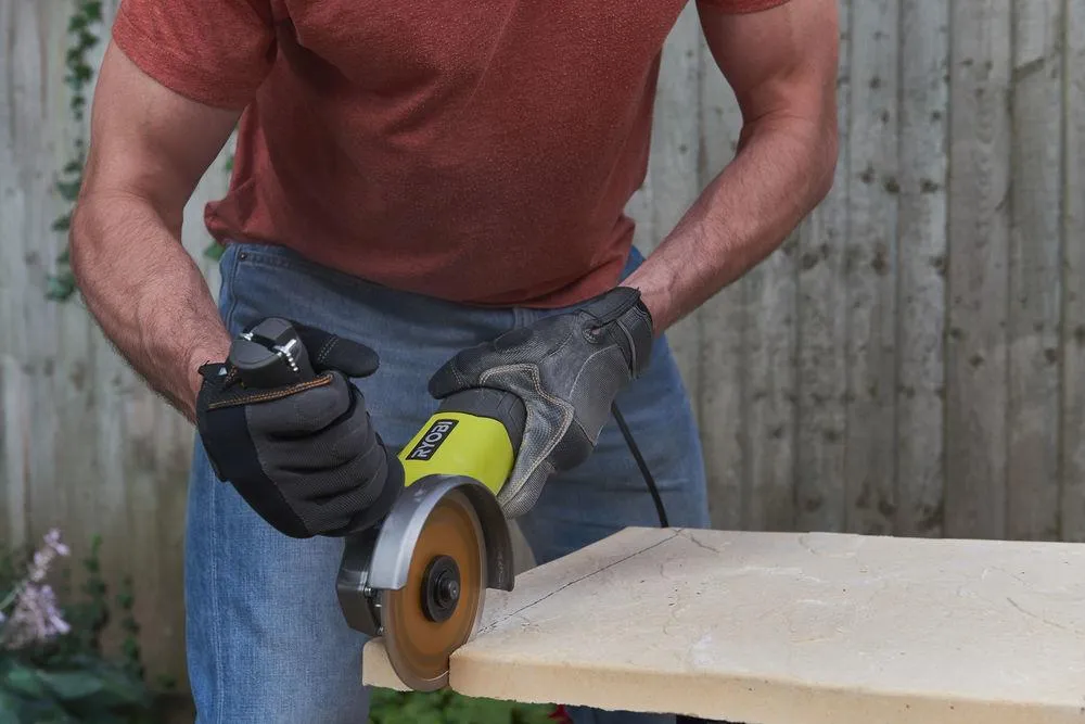 Угловая шлифмашина RYOBI RAG800-125G (800 Вт, 125 мм)