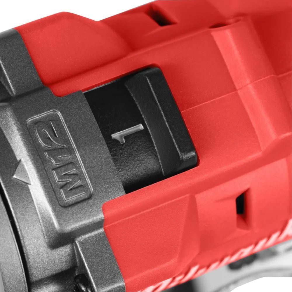 Аккумуляторная дрель-шуруповерт Milwaukee M12 FPD2-0 4933479867, 1550 об/мин, без АКБ и ЗУ