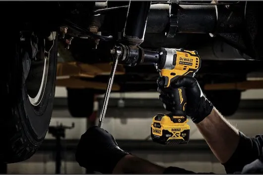 Аккумуляторный ударный гайковерт DeWalt DCF901P1, с 1 АКБ и ЗУ