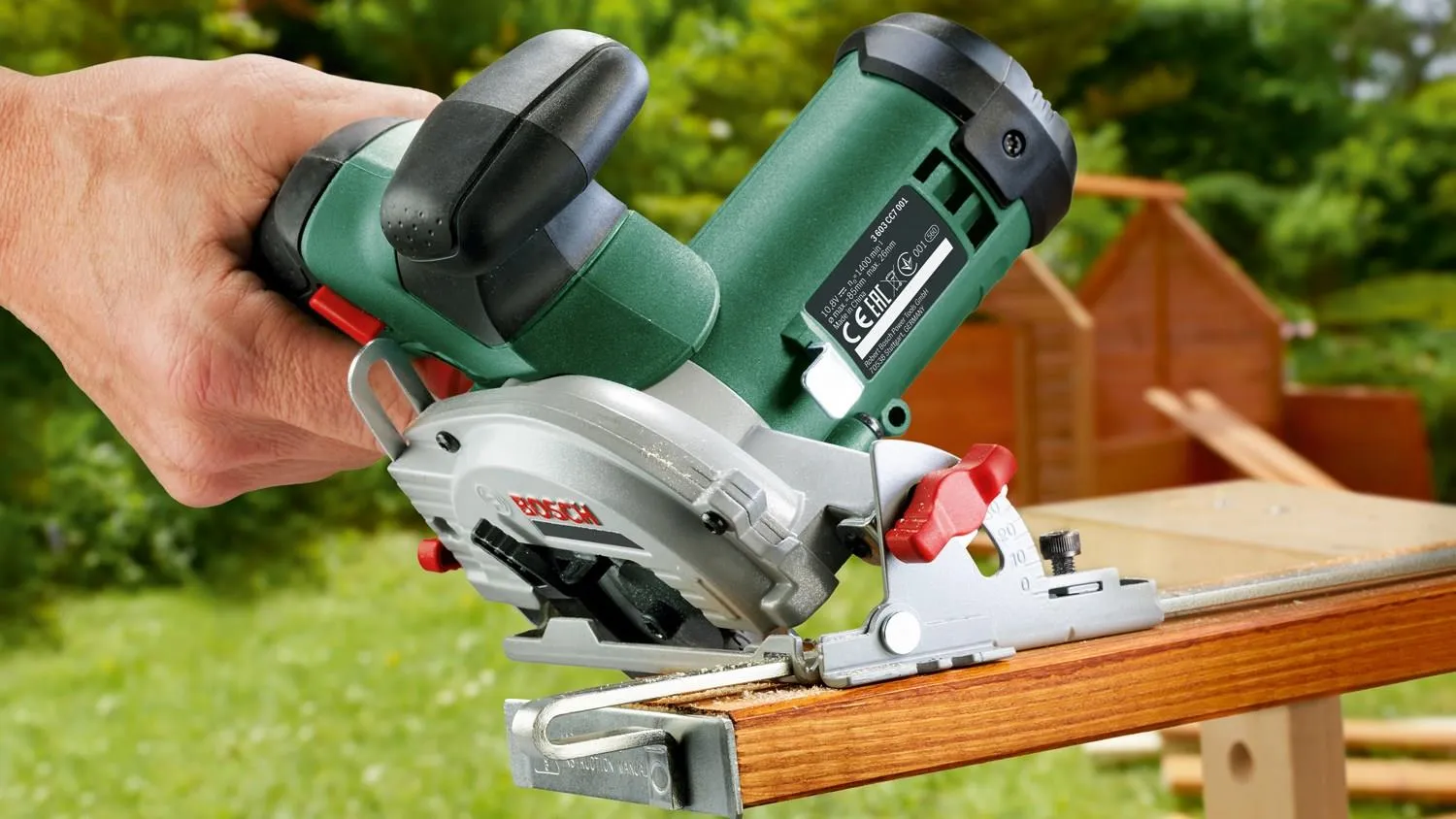 Дисковая пила Bosch UniversalCirc 12 06033C7003