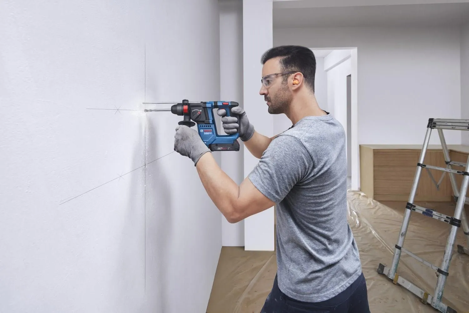 Аккумуляторный перфоратор Bosch GBH 18V-18 Professional 0611927001
