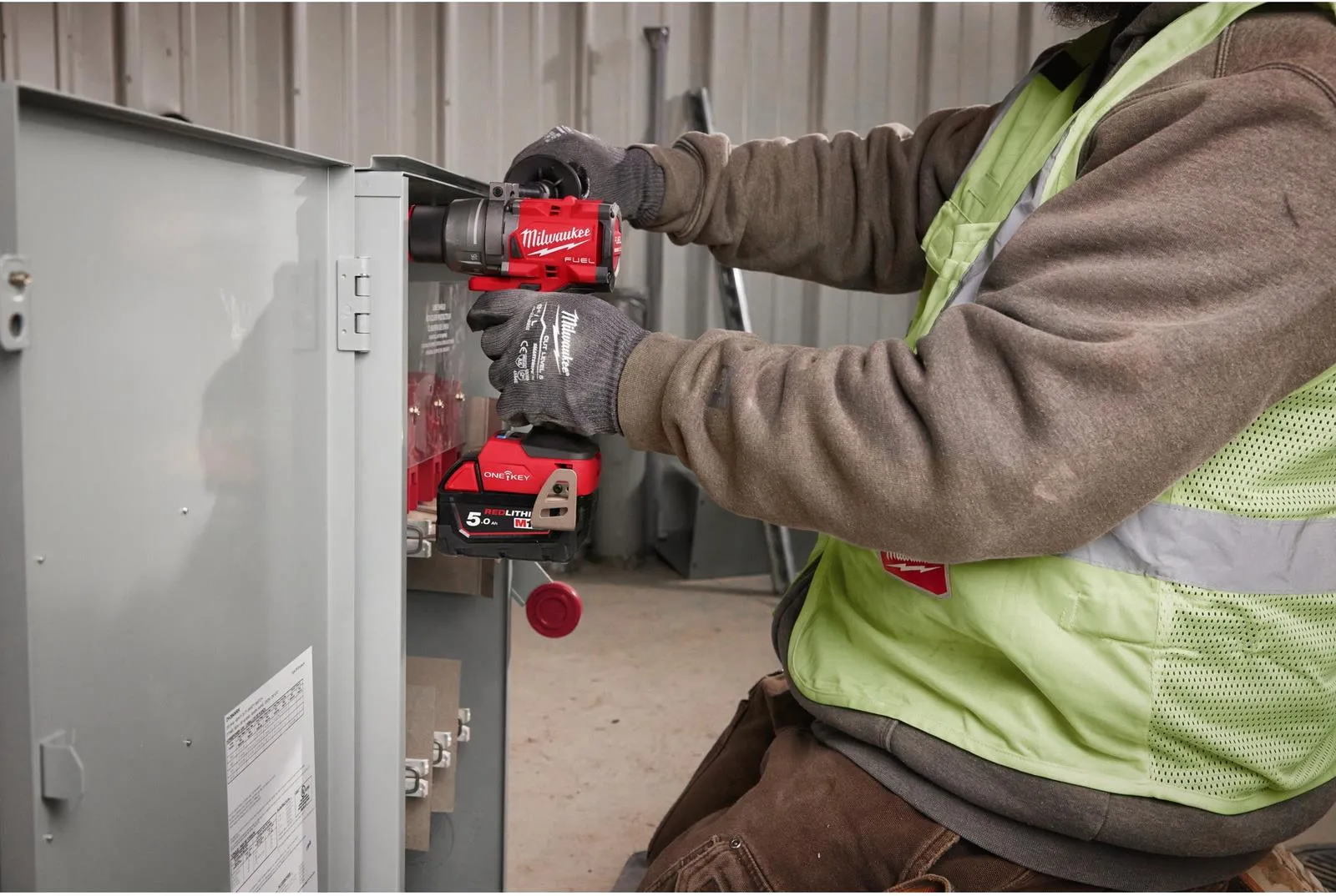 Аккумуляторная ударная дрель-шуруповерт Milwaukee M18 ONEPD3-0 4933501116