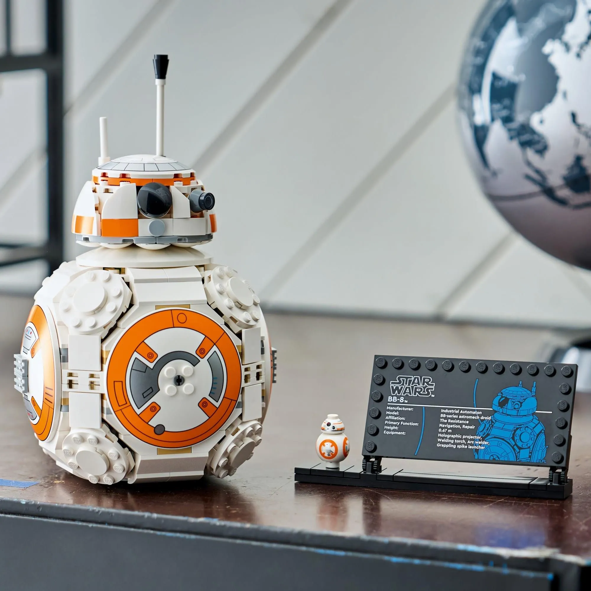 Конструктор LEGO Star Wars 75452 Дроид-астромеханик BB-8