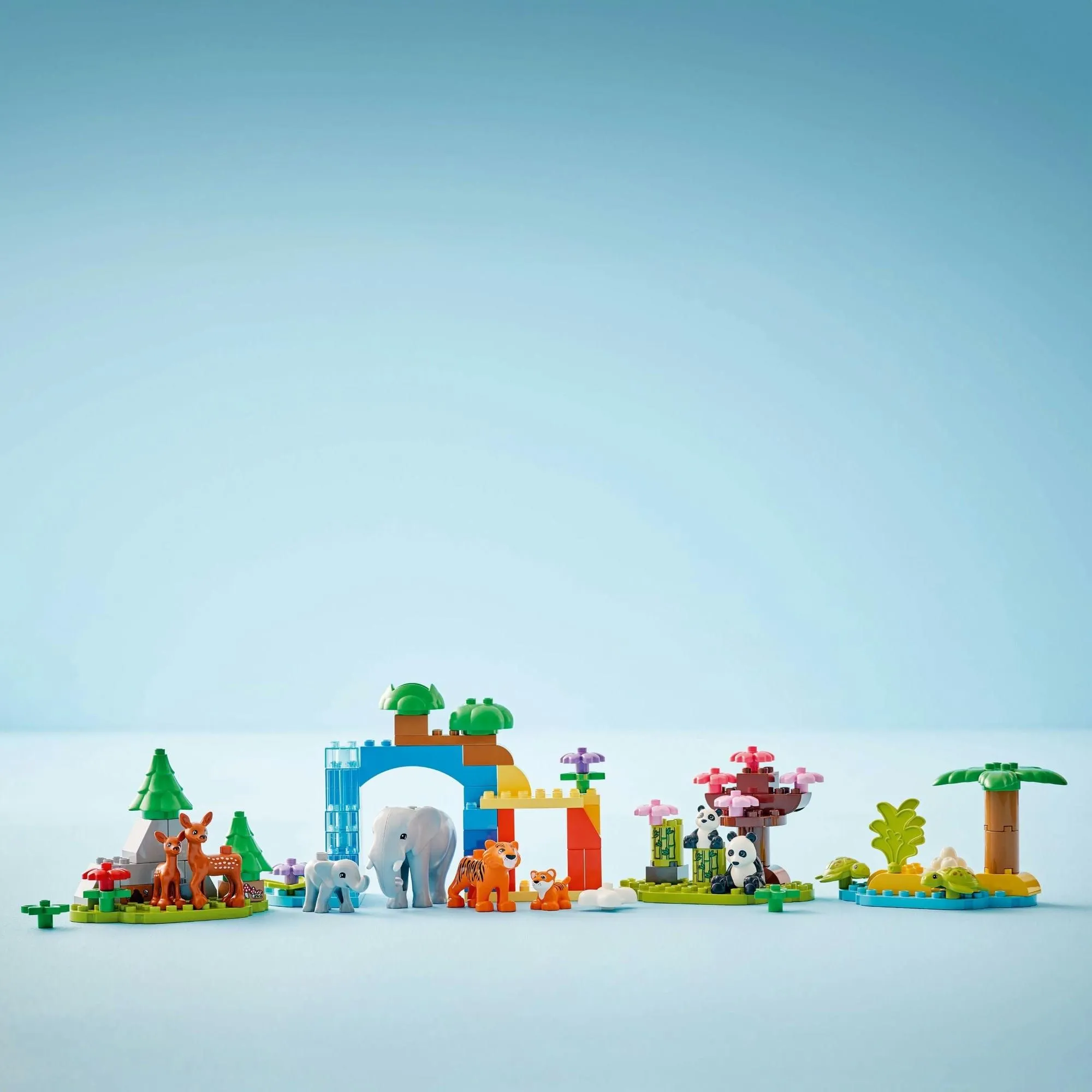 Конструктор LEGO DUPLO Town 10446 Семьи диких животных 3 в 1