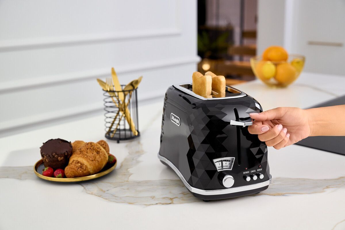 Тостер De'Longhi CTJ 2103.BK Brillante, черный