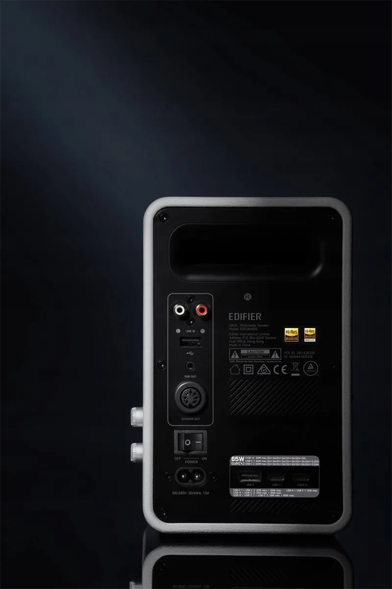 Активные полочные колонки Edifier QR65 черные