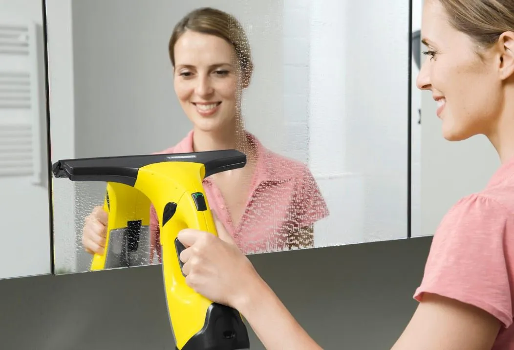Зарядная станция для аккумуляторов Karcher для стеклоочистителя WV 5 2.633-116.0