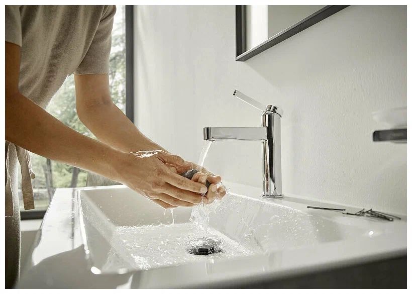 Смеситель для раковины HansGrohe Finoris 76023000