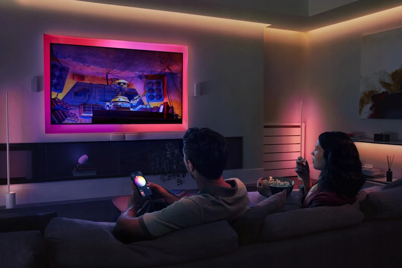 Градиентная светодиодная лента PHILIPS Hue Flux Lightstrip 3 m 929004610402