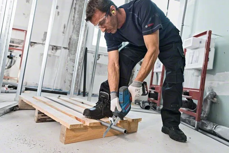 Сабельная пила Bosch GSA 18V-LI C Professional 06016A5004